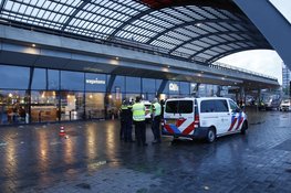 Getuigen gezocht na steekincident met drie slachtoffers De Ruijterkade