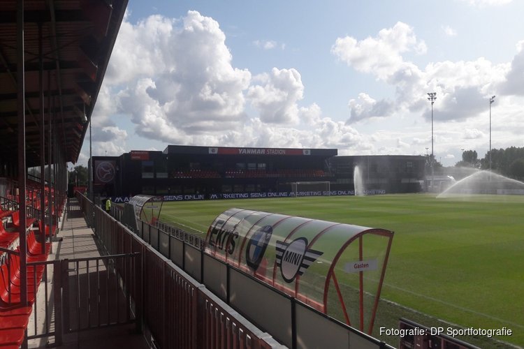 Almere City FC laat zich verrassen door Jong Ajax