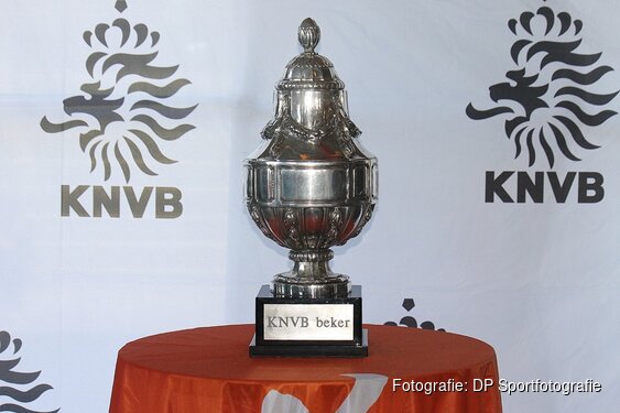 AFC overtuigend verder in KNVB-beker