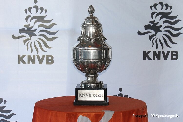 AFC overtuigend verder in KNVB-beker