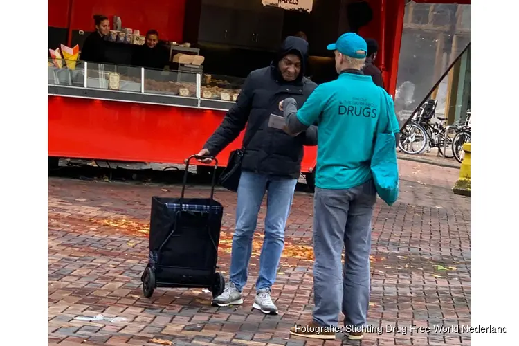 Stichting Drug Free World Nederland voert drugspreventieactiviteiten uit in Amsterdam Zuidoost