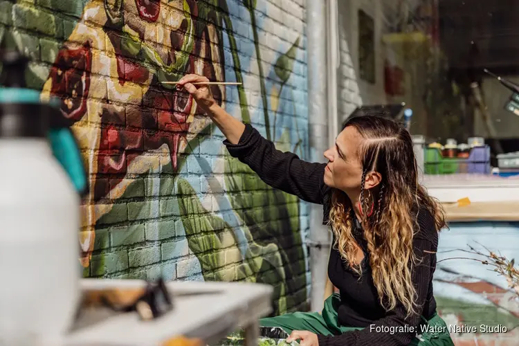 STRAAT Museum brengt de smaken en verhalen van Amsterdam-Noord samen in nieuwe muurschildering