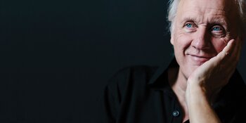 AKF Hommage aan Herman Van Veen op Amsterdam Kleinkunst Festival